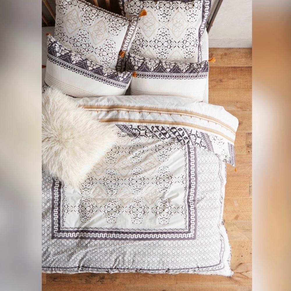 Anthropologie Twin Duvet cover Enmore